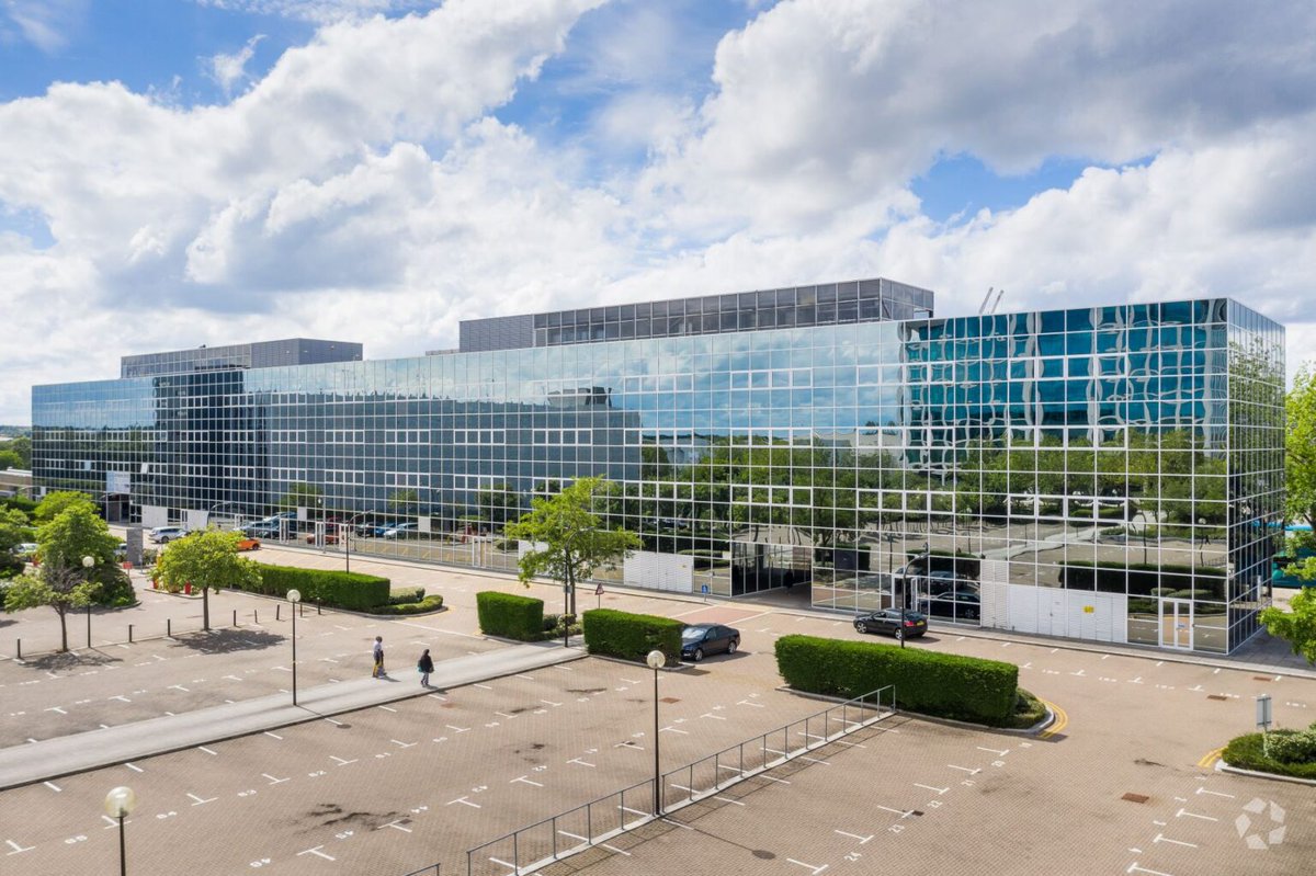 New project 💫

In partnership with <a href="/WeAreCoSpaceUK/">Co-Space</a> and Waistcoat &amp; Badger Interiors, we are creating 19,000 sq ft of flexible office space in central #MiltonKeynes. 

Watch this space!

#workspace #office #flexspace #coworking #fitout