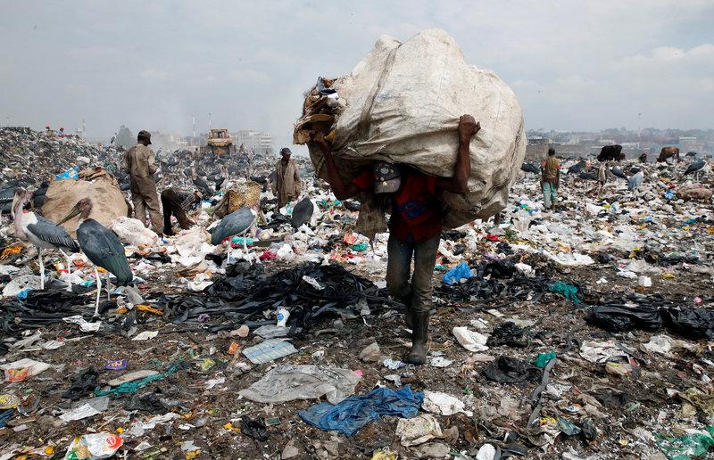 benogeh's tweet photo. Waste pickers form the base of the informal waste sector. Strengthening of their cooperatives &amp; group networks can facilitate transfer of knowledge regarding proper waste handling &amp; processing, related regulations and laws, environmental protection, sanitation, hygiene &amp; health. https://t.co/b8Wqcf8suv