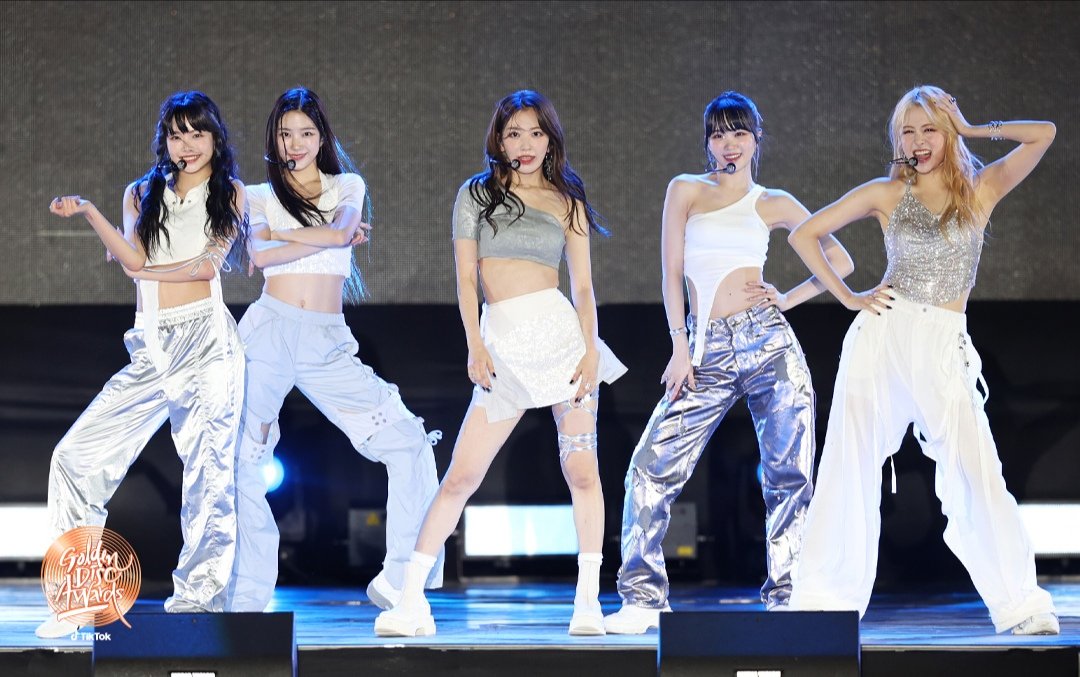 LE SSERAFIM Charts on Twitter "[230108] le_sserafim on MelOn Artist