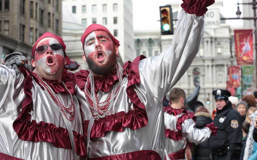 amadna's tweet photo. @hungrybowtie @magpiekilljoy @why_sophie_why
Just listening to the Dec21 BTB. Great episode💜 Couldn't help but think of the 120 yrs of working class ritual transvestism that happens every Jan 1st in Philly. It's messy and beautiful, a little scary, mostly silly and stupid https://t.co/aJkMT00AEI