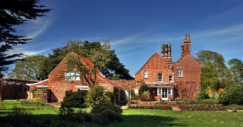 BrittenPears's tweet photo. 📢 Exciting news, the: 

- Britten Pears Young Artist programme
- Snape Residencies 
- Aldeburgh Young Musicians 
- @WildPlumArts Made at The Red House residency 

are all now OPEN for applications for the 2023/24 round! 

Deadline: 16 Feb.