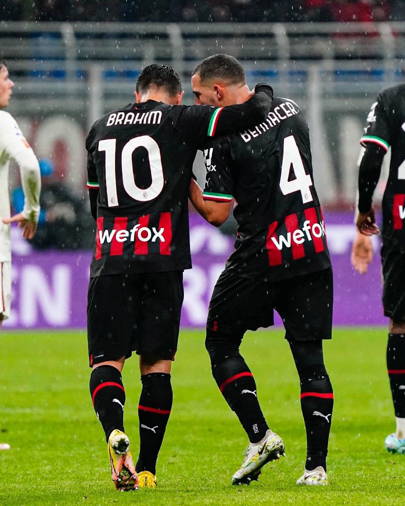 San Siro, quanto mi sei mancato.

Non abbassiamo la testa 🔴⚫️ #ForzaMilan