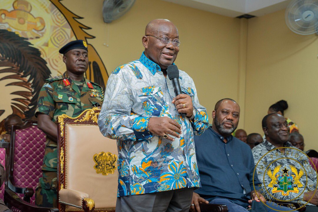 OoooKuntu's tweet photo. Your level of selling Ghana 🇬🇭 to the rest of the world should be studied as a course in the University. Nana Addo, your brand be thick 💧 https://t.co/L0uTl8Nf4s