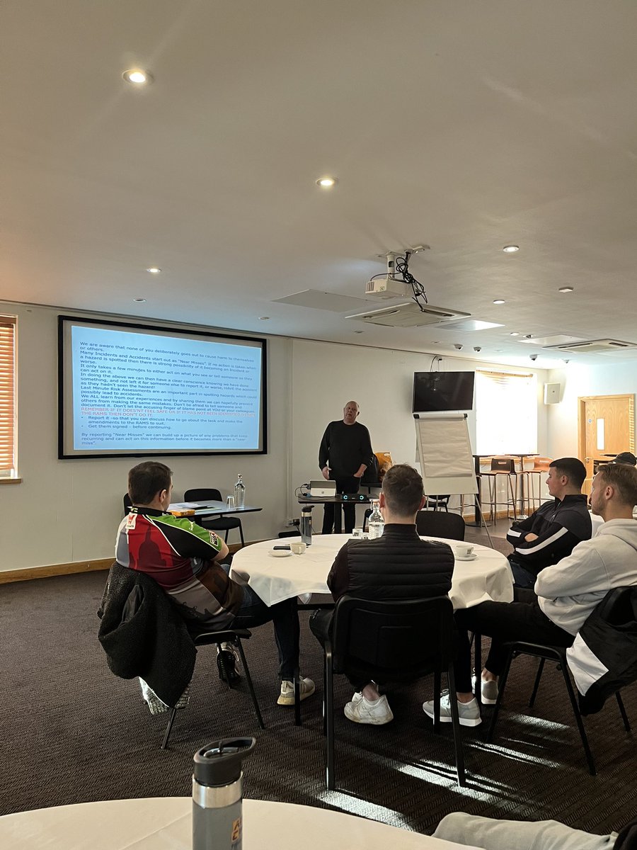 Active_Connect's tweet photo. Last week we held a successful Annual Review Team Meeting that covered important topics such as H&amp;S, Technical Compliance and Sustainability. Well done to all the winners of the various awards! #poweringsuccess #team https://t.co/kpq8f1bREK