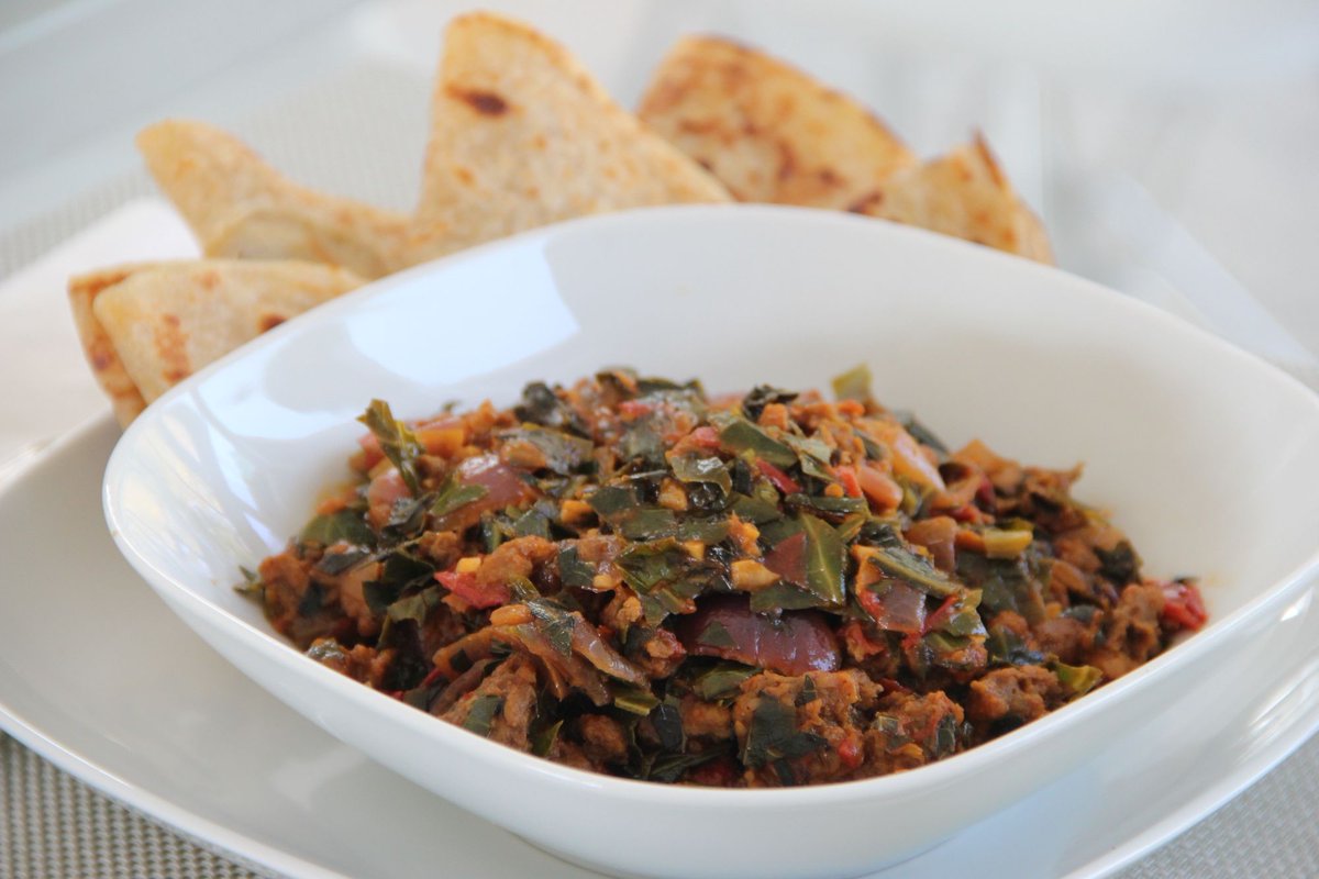vegankitdotcom's tweet photo. We love this lesser-known East African Dish and if you like collard greens, you will too. 

Vegan Sukuma Wiki 

https://t.co/zGuyuyxR7n #govegan #vegan https://t.co/sPAhycx9SF https://t.co/UYlfVyE0Yw
