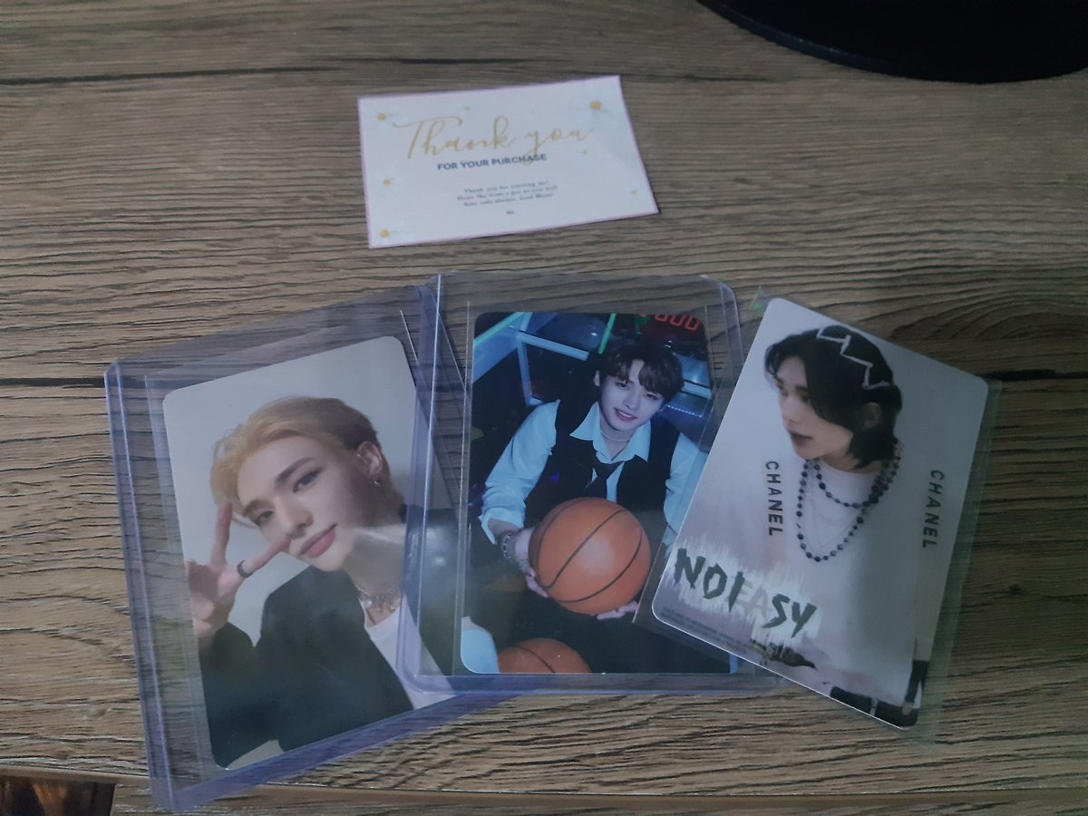 sevngminiverse's tweet photo. After a loooong day, I came home to this. Thank you po for the secured packaging and freebie. @pixiemer Malapit na sila makumpleto!!! 🤍🤍 https://t.co/5UCvnwF7K1