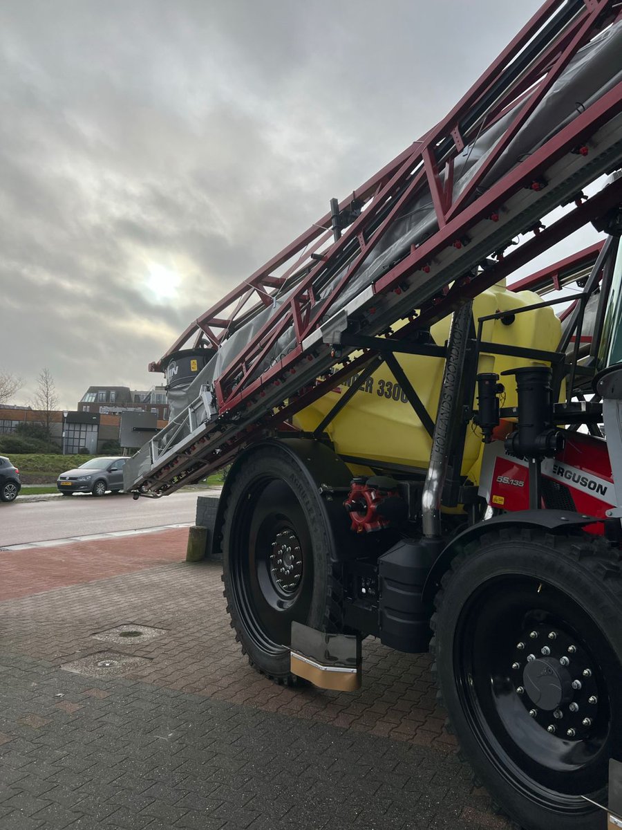 #FarmingOnPlantLevel met de EvolutionAir van Hollands Noordkop. Meer zien? Bekijk 'm op de mechanisatietentoonstelling in Vijfhuizen a.s. dinsdag t/m donderdag.
#Farming #Sprayer #LeapFarmer #AgriBusiness #Agriculture #BetterFarming