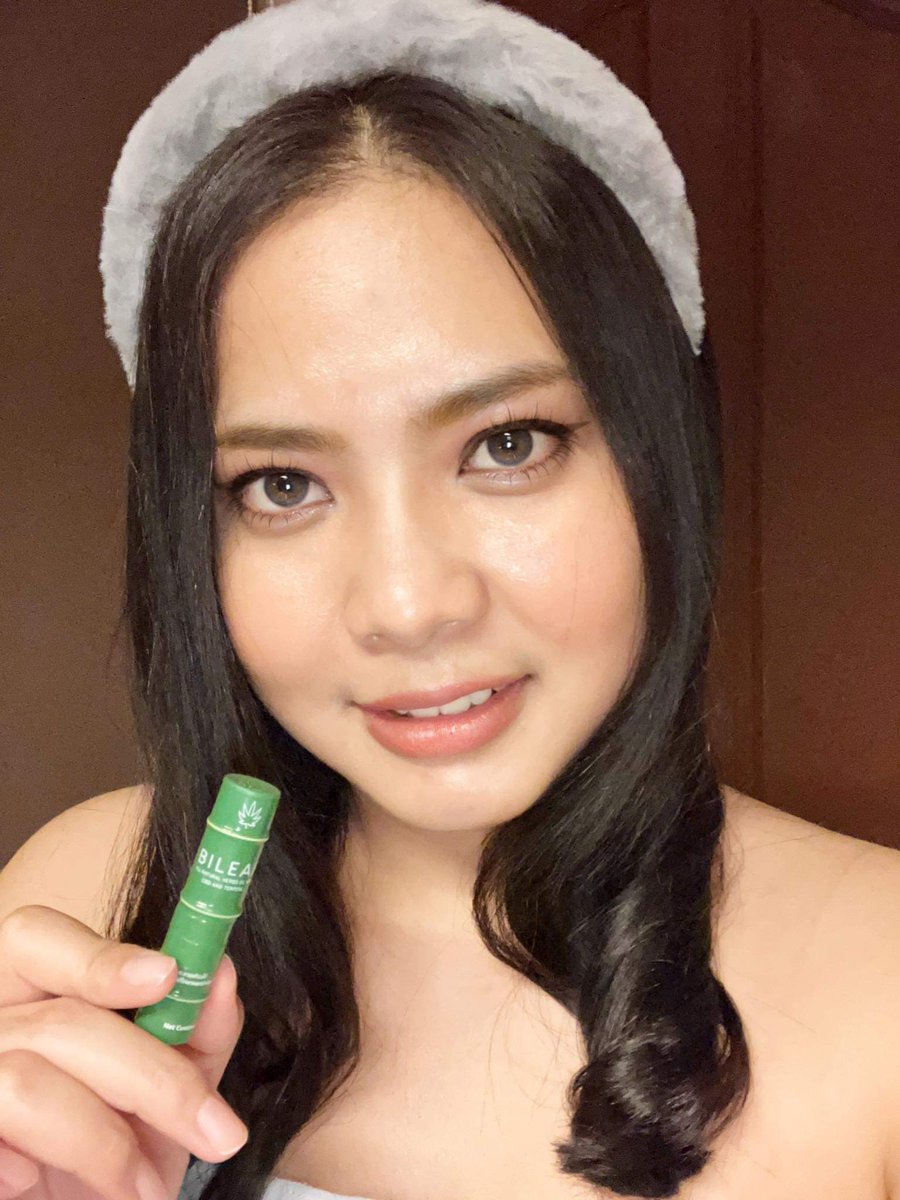 lookkage_c's tweet photo. ยาดมแก้วิงเวียน #bileaf หาซื้อได้ตามร้านขายยาทั่วไป 
📌 พิกัด Shopee 
https://t.co/CgQo7pPPyx https://t.co/mXgp2bQSUC