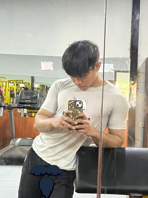 minat bungkus? 😛 https://t.co/Tprw8v9w4a