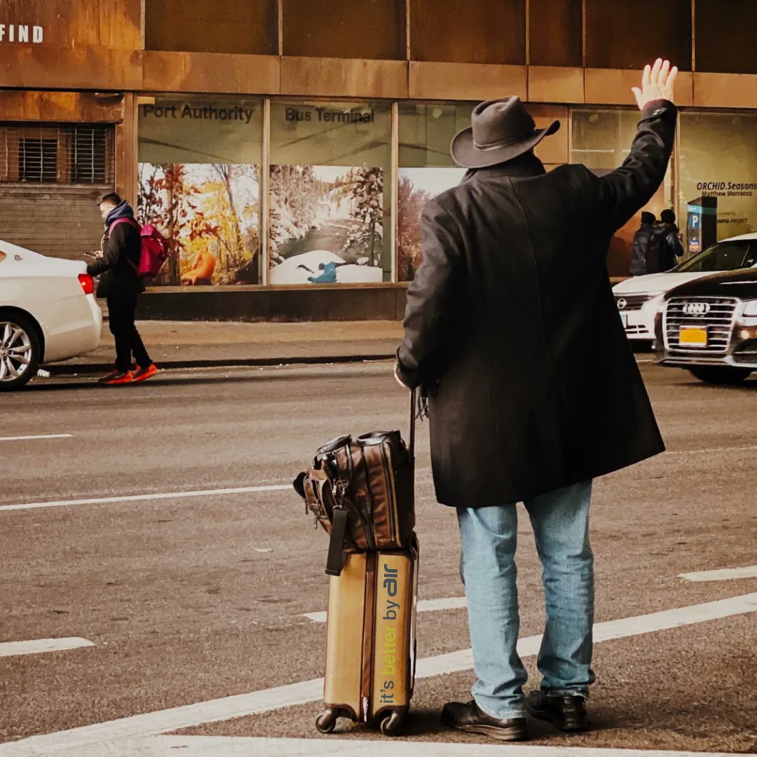 AirCourier's tweet photo. Travel light and ship your holiday goods with us. The worst thing after a holiday is trying to repack all your new goods in your case to keep under your weight limit - we can take care of that for you. Give us a call 020 3790 8786 or drop us an email support@aircourieruk.com https://t.co/HuALl3rNDj