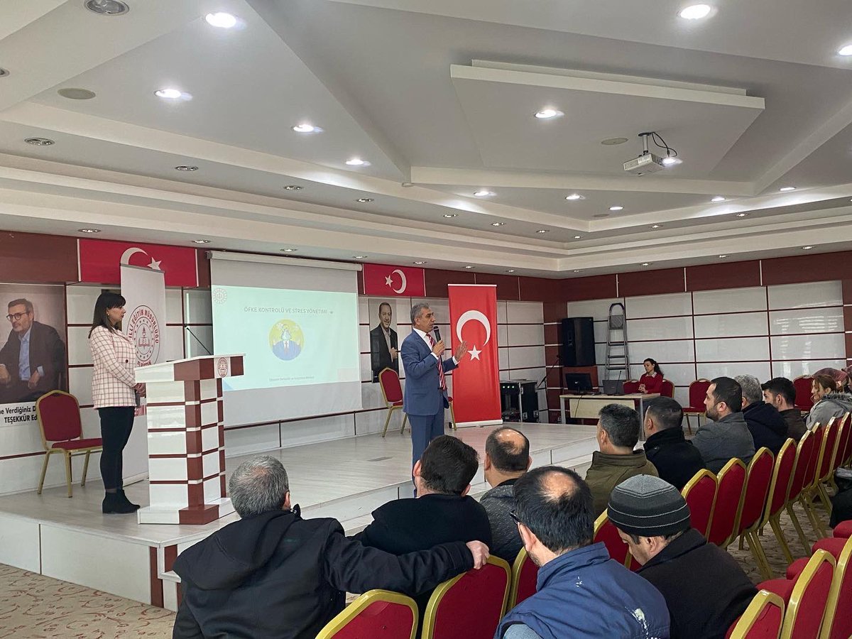 Elbistanram's tweet photo. Elbistan ilçesi eğitim kurumlarında çalışan yardımcı personel, kantin görevlileri, servis şoförleri ve güvenlik görevlilerine “ Öfke ve Stres Yönetimi” semineri kurumumuz Psikolojik Danışmanı Yeşim KARABAYIR tarafından gerçekleştirilmiştir.

@kmarasilmem @elbistan_mem https://t.co/1Cy7MSDckz