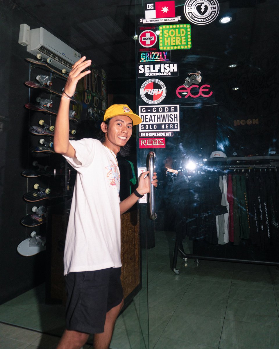 ZilchStreetwear's tweet photo. Our products now available at @NoonBoardshop 
#makeskateshopgreatagain https://t.co/svzSgr2nr4
