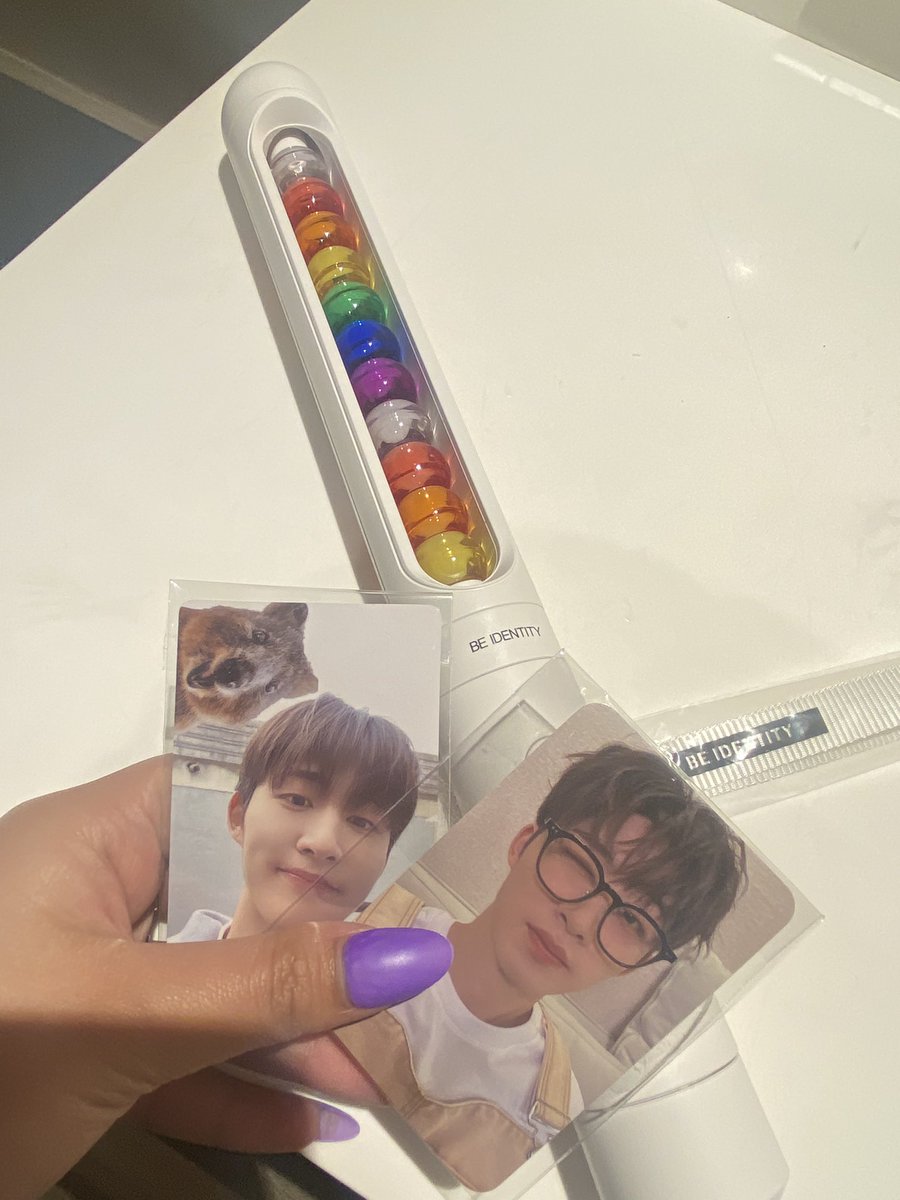 xklusive_jela's tweet photo. Already got my BING BONG. Can’t wait to us it for Hanbin’s concert #FromSoMi https://t.co/vbS6GTZUEu