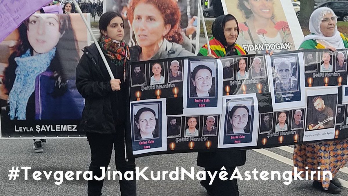 JavileHero's tweet photo. Her iki Paris katliamının faili faşist AKP-MHP diktatörlüğü ve MİT'tir.
Sorumlular yargılanana kadar mücadeleye devam etmeliyiz    #TevgeraJinaKurdNayêAstengkirin https://t.co/ajHCxdsTjw