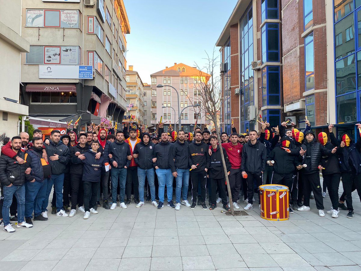 sahada da sokakta da hakkını verdik çiçek devri bitti herkese mermi ;)