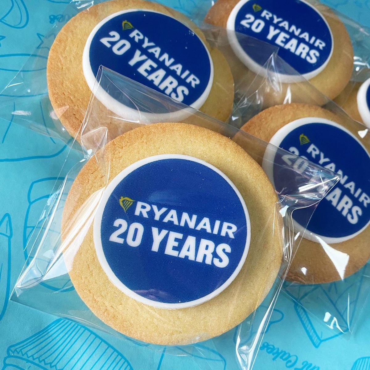 20 years of Ryanair at Newcastle International Airport! Celebrate your anniversary with our tasty bakes.

printcakes.co.uk