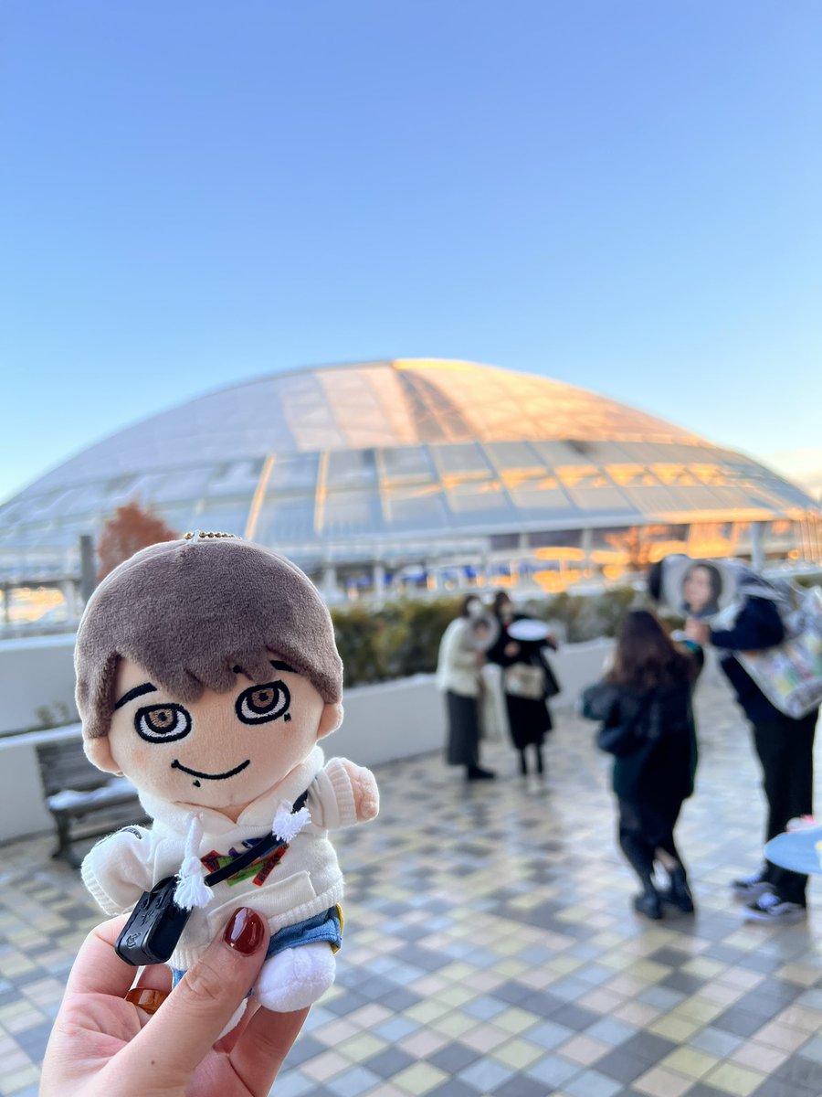 26_kjm's tweet photo. 個人的にeighter10年目に突入しましたが
年々好き度が増しております。
席は遠かったけど名古屋と東京楽しかった🧡
来週の大阪も楽しみ〜✈️ https://t.co/yxat2d13O2