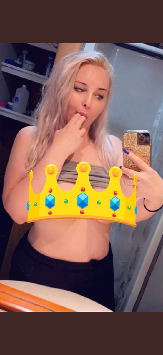 sendphotos18's tweet photo. Za like a RT do zpráv bez cenzury od @sluttykami_ 💦😈💪 https://t.co/szDY7Cpeps