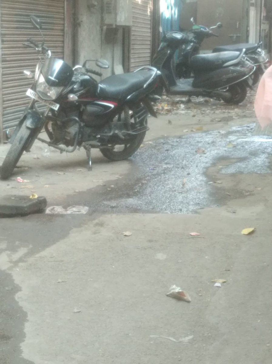 zuber_1234's tweet image. @MumbaiPolice @MTPHereToHelp  illegal parking is major issue in this narrow Lane front of Bluemoon society gate behind Durga hospital Kalina, people who parked bikes illegally think they are above the law, Vakola traffic police plZ act  #MumbaiPolice #MTPHereToHelp