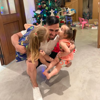 roro_riveros's tweet photo. #NuevaFotoDePerfil https://t.co/Lrua0Cj4XT