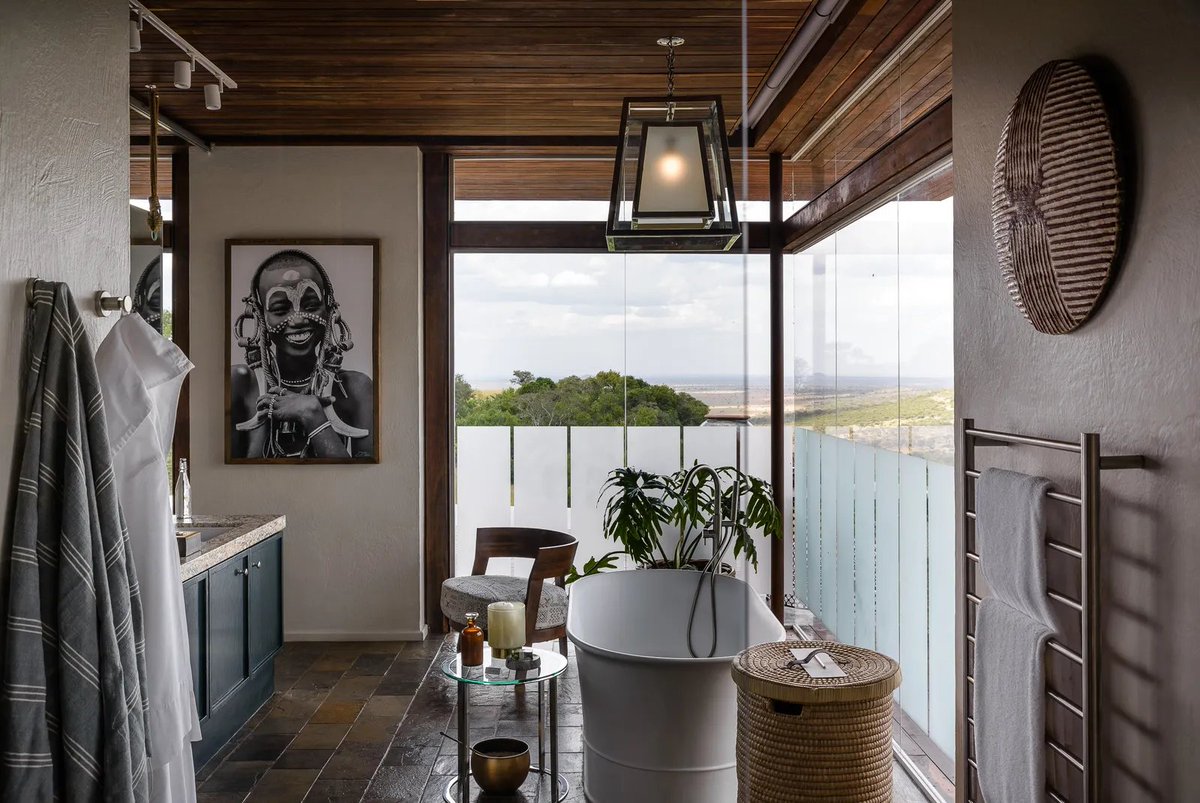 hadestays's tweet photo. Singita Sasakwa Lodge, Serengeti National Park, Tanzania. From USD 2,205 per adult per night for the cottage. 'A gem in the bush' - #HadeLux #Safari #Travel https://t.co/25YUS74H1q