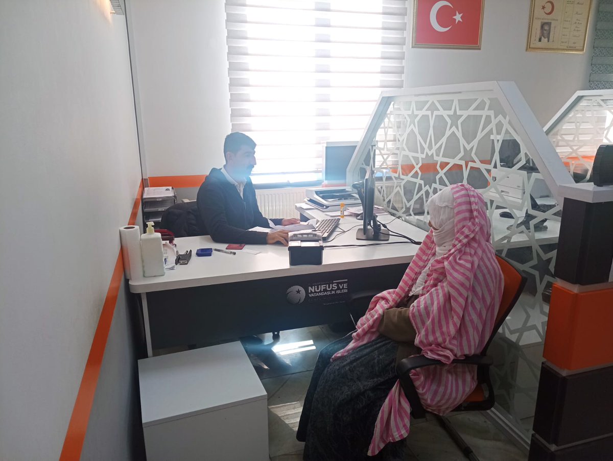 Bugün Müdürlüğümüze adres değişikliği  nedeniyle gelen 1948 doğumlu Cevahir teyzemizi misafir ettik. <a href="/AsiyeGurlek/">Asiye Gürlek</a> <a href="/siirt_k/">Siirt İl Nüfus ve Vatandaşlık Müdürlüğü</a> <a href="/GPervari/">Pervari Kaymakamlığı</a> <a href="/IlceTillo/">TİLLO İLÇE NÜFUS MÜDÜRLÜĞÜ</a> <a href="/BaykanNufus/">Baykan İlçe Nüfus Müdürlüğü</a> <a href="/NufusSirvan/">Şirvan Nüfus Müdürlüğü</a> <a href="/eruhnufus/">eruhnüfus</a> <a href="/kurtalannufus/">kurtalannüfus</a>