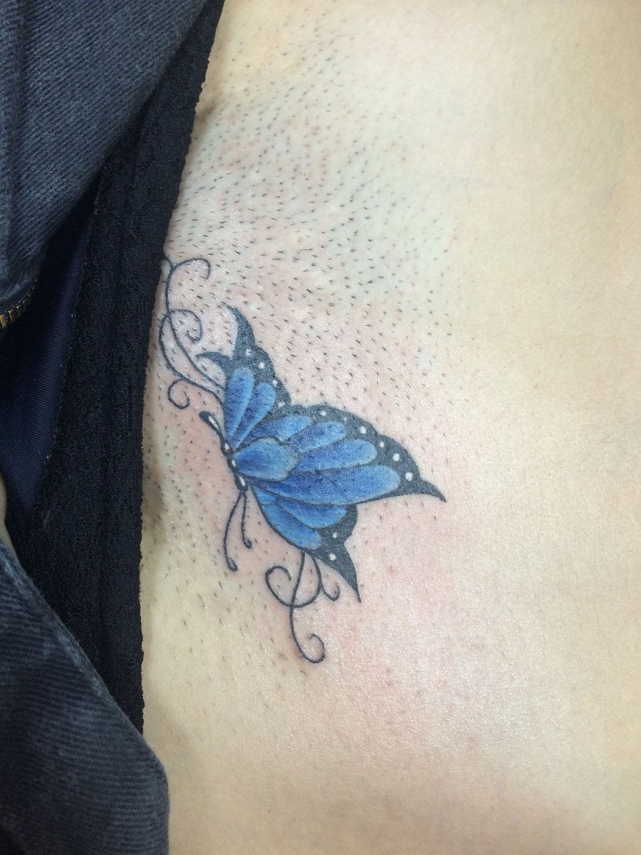 slutry_vidya's tweet photo. butterfly inside 😘😘😘😘 ela undi tatoo 😌😌😌 https://t.co/E4x1DDmbsb
