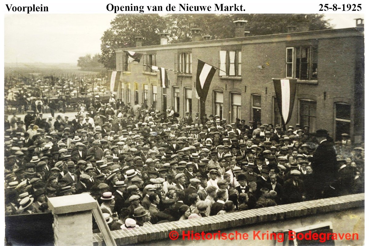HistBodegr's tweet image. 'Pakhuizen als kerken zo groot' met deze woorden opende op 24 augustus 1925 wethouder Van der Marel de #Bodegraafse #kaasmarkt op de nieuwe locatie.