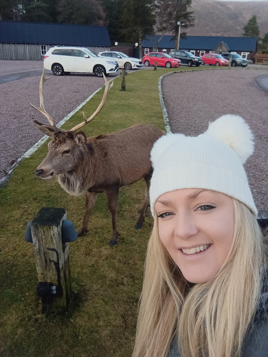 BeansbowtiqueB's tweet photo. How else would you prepare for your next learning block 🦌👌
Fresh air, fresh mind and now I'm ready to learn 🙌

#pgde #pgdeuws #postgradteaching #teachertraing #studentteacher #lovelife #livelovelearn https://t.co/ybL5hB7hES