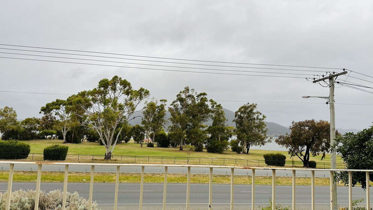 pramodlc's tweet photo. Tassie weather https://t.co/Y39RW2cGdz
