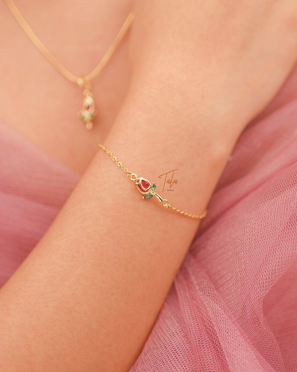 talabykyla's tweet photo. “Where tulips bloom, so does love.”🌷 

‘Tulip fever’ is real! Express your love with our newest Tulip Bracelet, available for only ₱289 here 💐 

Shopee Marketplace: https://t.co/WER41j8Wmq
Shopee Mall: https://t.co/ExRiNyBEY6
LazMall: https://t.co/H4grqAyNGt https://t.co/sF70UKhmey
