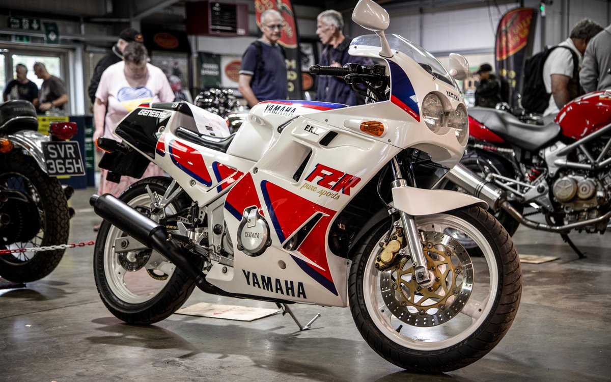 wemoto's tweet photo. 🔥Awesome Yamaha Genesis from 2022 Ardingly show ...must've been very well looked after as it's in excellent condition!
Shot by Joffrey Cramoisan.
.
.
.
#wemoto #ardingly2022 #yamahagenesis #fzr1000 #classicbikes #restoredbike #motorcyclephoto #bikersofinsta #bikeporn https://t.co/wD7Kc2mq7H