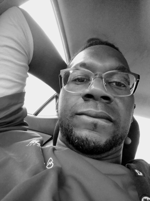 ANY SINGLE SERIOUS INQUIRIES LADIES SEEKING AN AMAZING BLK GUY? COMMENT https://t.co/LRYo7sn49I