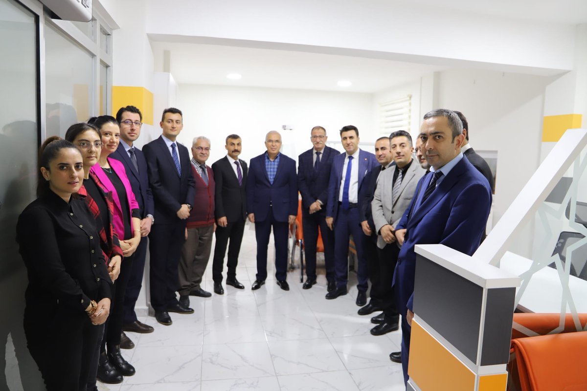 IlceTalas's tweet photo. Genel Müdürümüz Sayın @sefikaygol 'ün Müdürlüğümüze Ziyaretinden dolayı kendisine şükranlarımızı sunuyoruz. @TCNufus
@sefikaygol @YDonmez1967 @Bekirsenturk03 @kayseriilnufus https://t.co/PTcwetkYLg