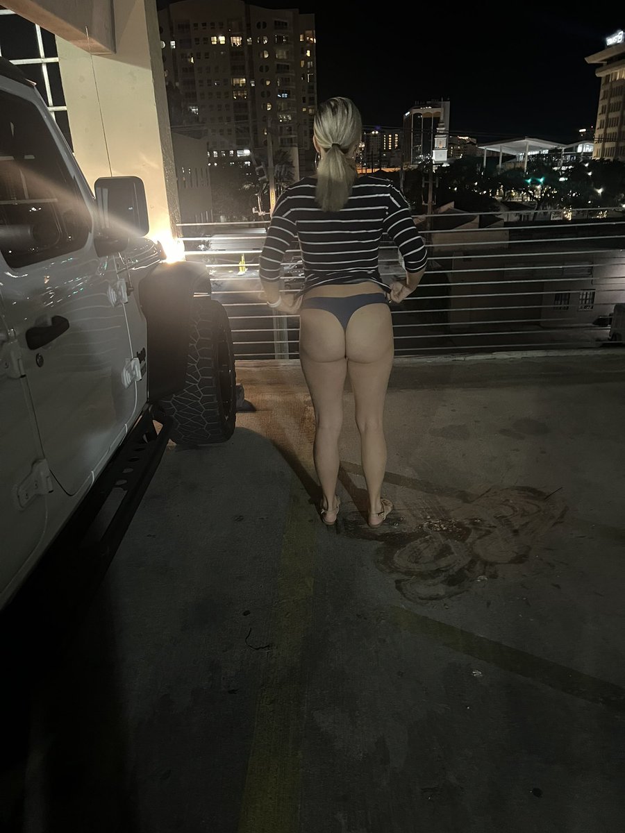 datenightheat's tweet photo. Ass and titties !! https://t.co/33mygdjrWJ