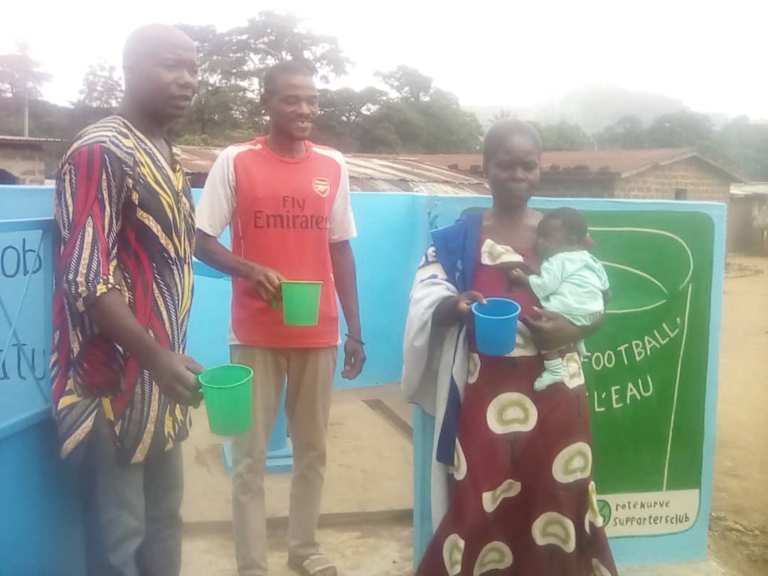 Global_Nature_F's tweet image. In #Ivory Coast, our partner #ADER has repaired three more #wells with #donations from @Hannover96  football fans! 3,500 people now benefit from clean #water. "Drinking Cups for Drinking Water" has now given over 128,000 people in #Africa access to clean water. 😍⚽️💧💙