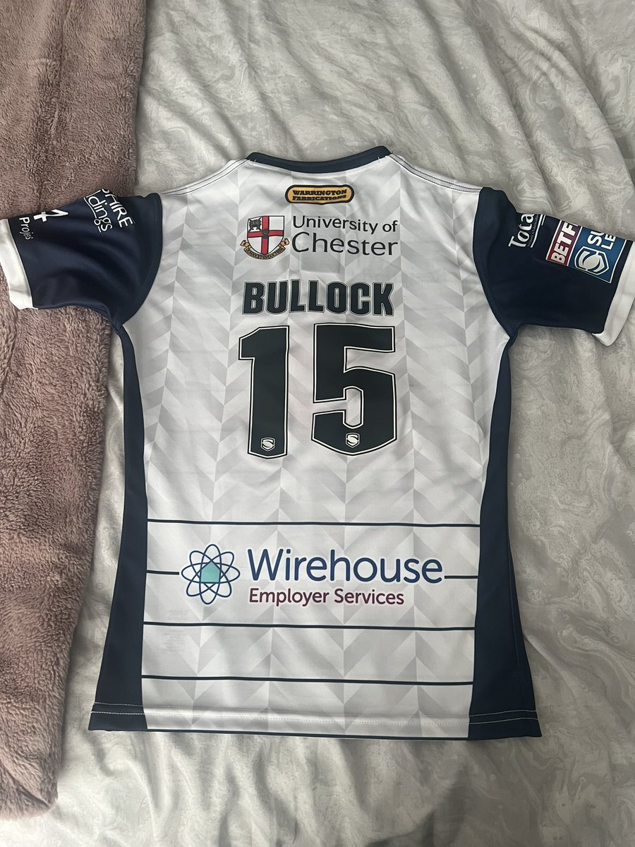 Rhiann 💎 tweet media