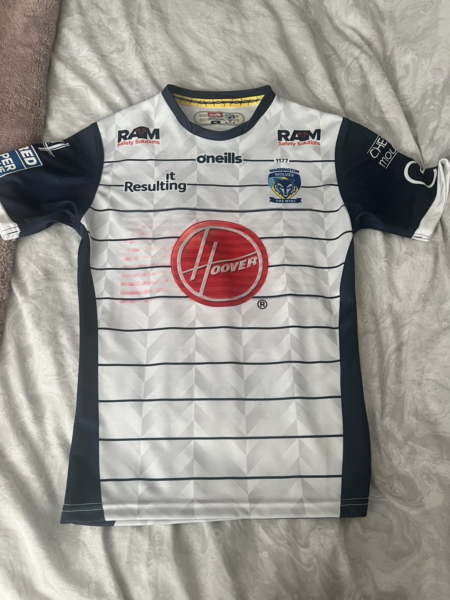 Rhiann 💎 tweet media