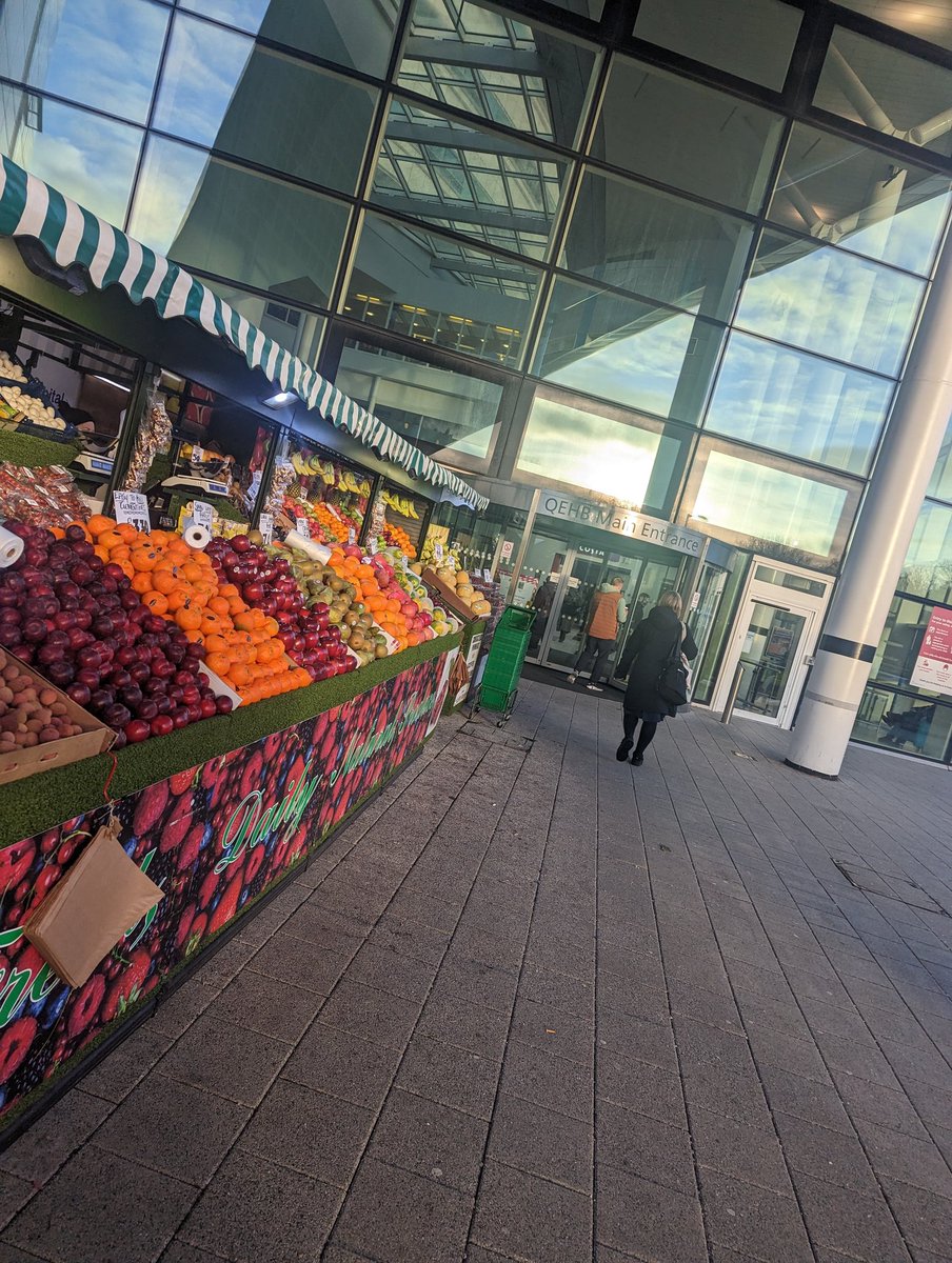Always think how nice it is that there is a massive fruit stall outside the Queen Elizabeth Hospital. Is this a thing at other hospitals?