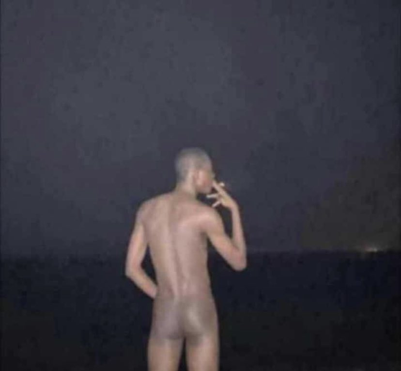 TOPIC_WLD's tweet image. Omo this weed no even dey high 😶‍🌫️