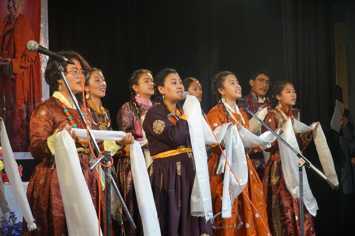 sanghasenamimc's tweet photo. The 3rd day of the Mahakaruna Day celebrations in collaboration with @MahaBodhiOnline was celebrated at the Indian Institute of World Culture.
The MIMC #Shangrila Group who are Messengers of peace &amp; ambassadors of Mahakaruna presented divine performances of peace and compassion. https://t.co/dOF64D1rMd