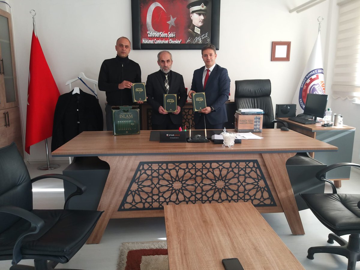 Türkiye Diyanet Vakfı ve Tortum İlçe Müftülüğü'ne okulumuza hediye  ettikleri kitaplar için teşekkür ederiz.
<a href="/fatihbayramia/">Fatih Bayram</a>
<a href="/skaygusuz/">Salih Kaygusuz</a> 
<a href="/MemTortum/">Tortum İlçe MEM</a>