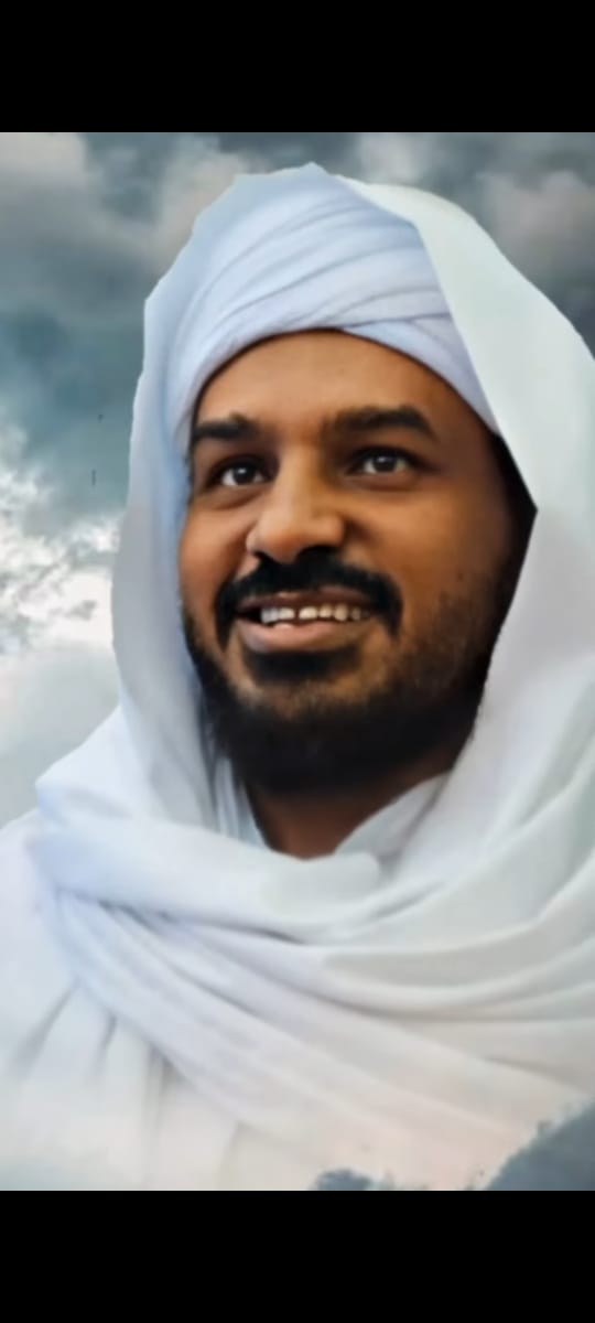 خليفة الله المهدي
قال المناوي في الحكمة إضافة لفظ الجلالة للخليفةقال هو إشارة إلى أنه إنسان كامل قد تجلى عن الرذائل وتحلى بالفضائل ومحل الاجتهاد والفتوة بحيث لم يفته إلا مقام النبوة وفيه رد على الطيبي كمتبوعه في ذهابهم إلى امتناع أن يقال خليفة الله لغيرآدم وداود عليهما السلام.