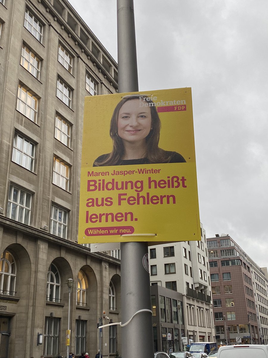 Bildung heißt (Komma!), aus Fehlern (ZU!) lernen.