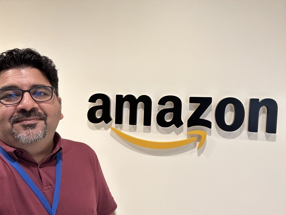 burhan's tweet photo. Today, started my #Day1 at @awscloud @InsideAmazon. https://t.co/TlZo73DaYm