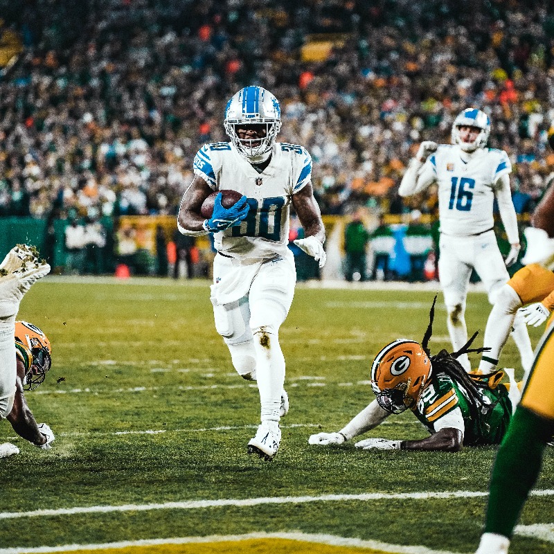 Lions's tweet photo. "Jamaal Williams sits alone atop the Lions' single-season rushing touchdown record with 17. He passed Hall of Famer Barry Sanders, who has had the record of 16 since 1991."

This and more from last night in @ttwentyman's Notebook presented by @planetfitness