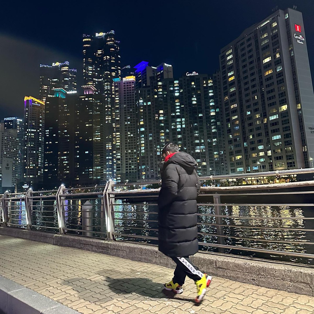 vintements's tweet photo. Life is made of moments, create and collect the happy ones. A good life is a collection of happy moments 🤗 #tillmykingdomcomes #youreapwhatyousow #bepatient #bekind #thedaywillcome #연약할때강하고 https://t.co/b3Y1HnhZgl