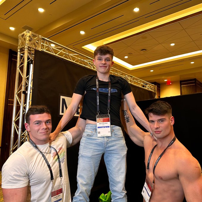 TW Pornstars - Malik Delgaty. Pictures and videos from Twitter. Page 17