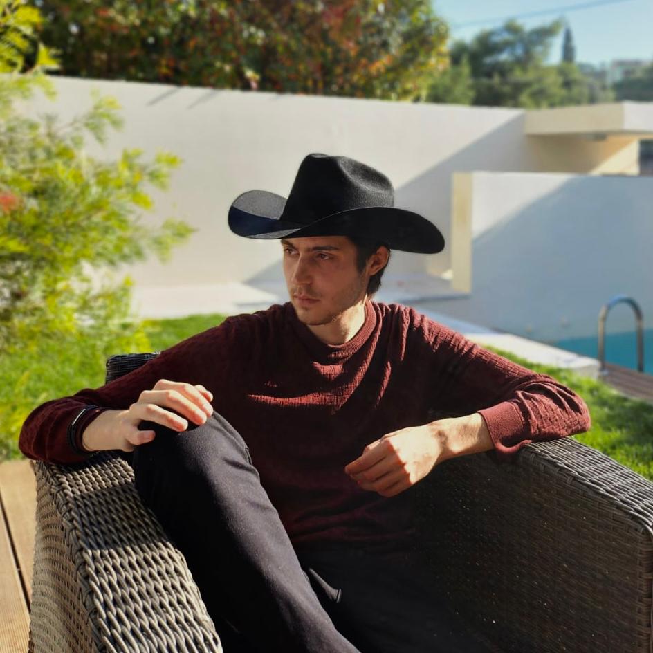 Alex Petropoulos 🤠 tweet media