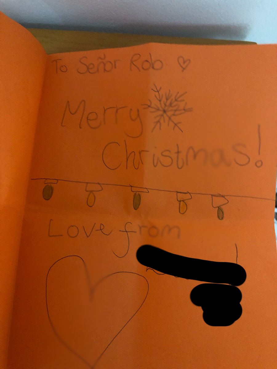Had some wonderful late Christmas Cards from some students - Feliz Navidaddy everyone! 🤣🤣

One student even took the time to get signatures from friends and teachers. Obviously i have covered up most names for privacy reasons! 🙂